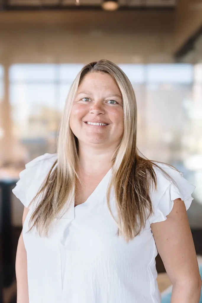 abby peters headshot